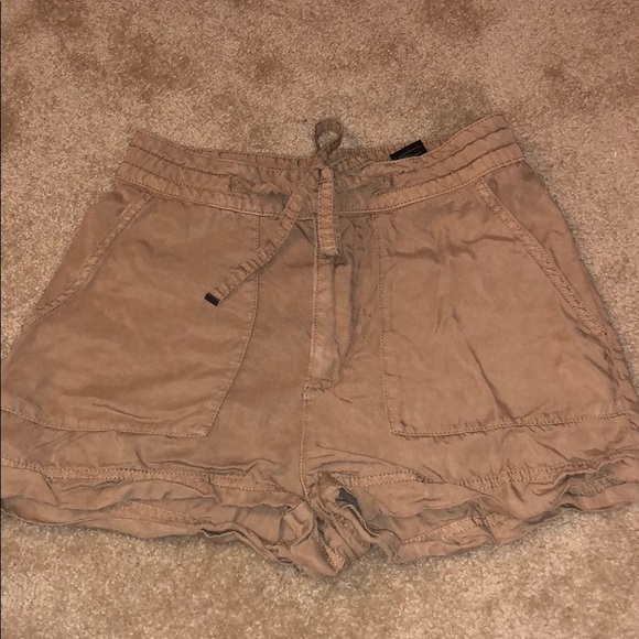 H&M Pants - H&M Beige Loose Fit Shorts